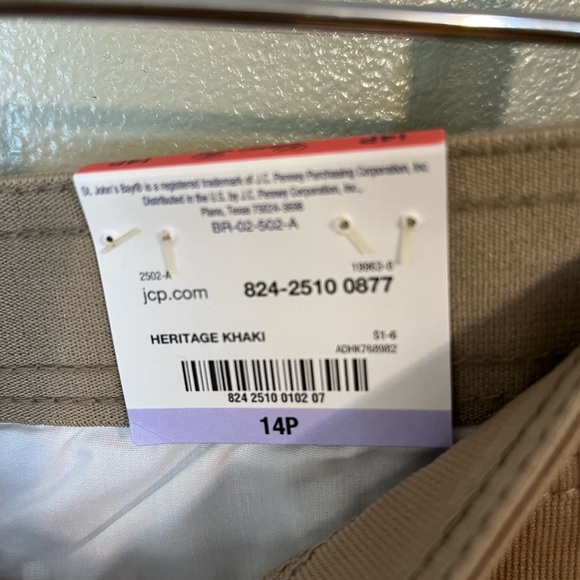St John Bay Womens Heritage Khaki Beige Straight Leg Pants  Casual 14P NWT - Picture 6 of 13